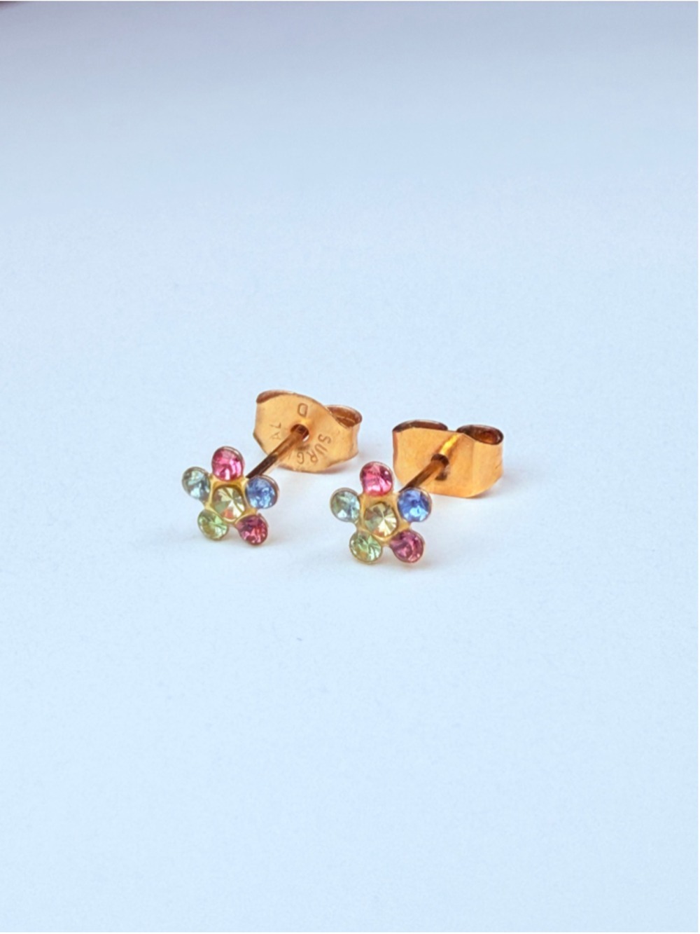 14K Solid Yellow Gold Inverness Multi Color Crystal Daisy Flower Stud Earrings - Picture 3 of 7